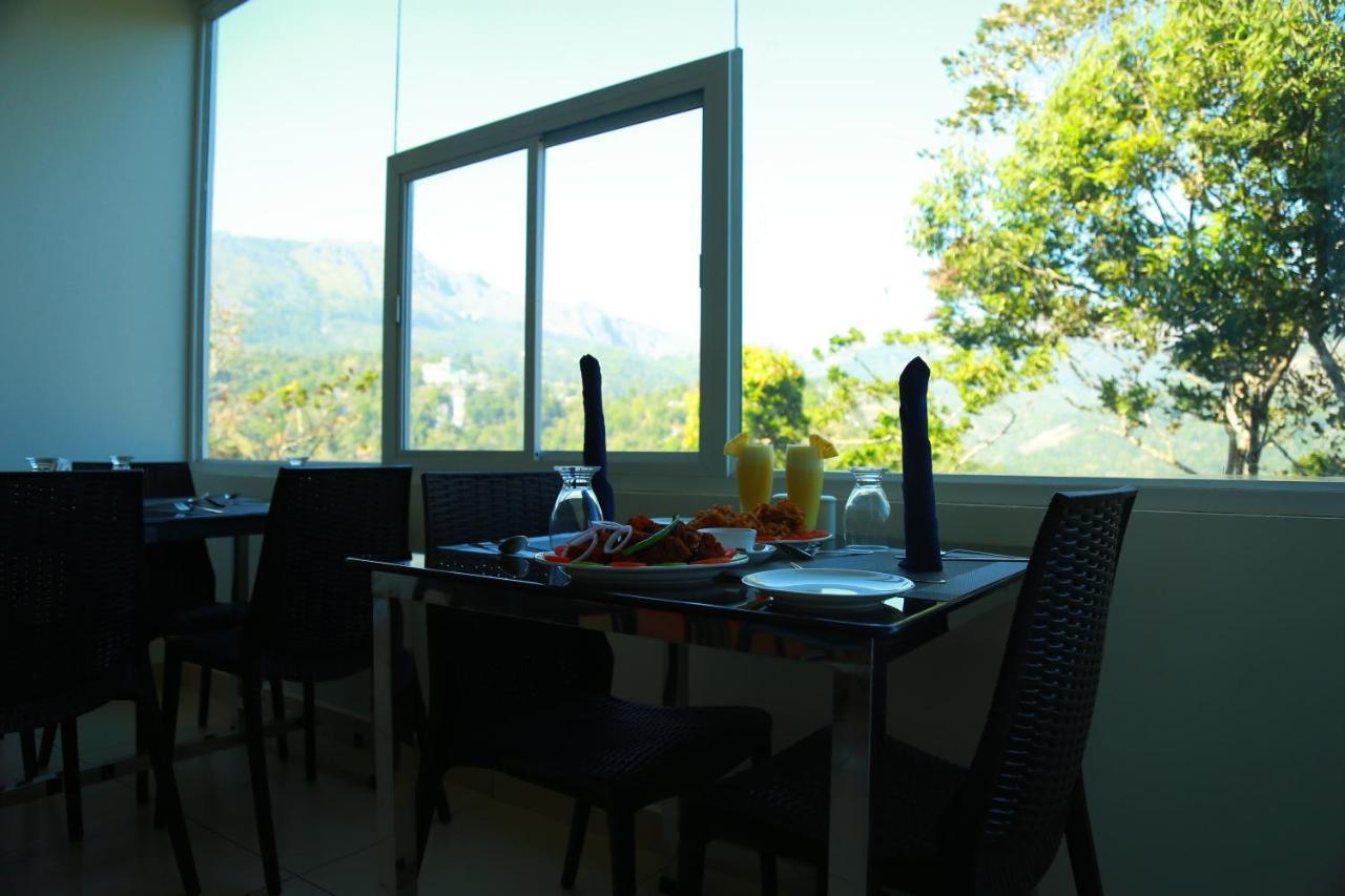 Hotel Palmtree Leaf, Munnar Exterior foto