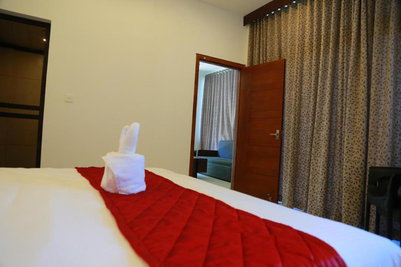 Hotel Palmtree Leaf, Munnar Exterior foto