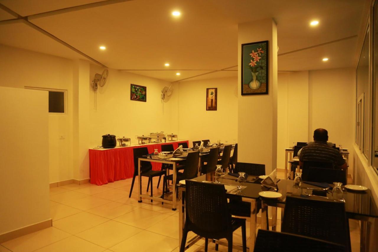 Hotel Palmtree Leaf, Munnar Exterior foto